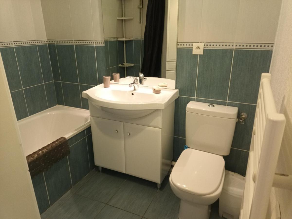 Calme T2 Avec Terrasse A Hendaye, Proche Plage - Fr-1-239-780 Eksteriør bilde